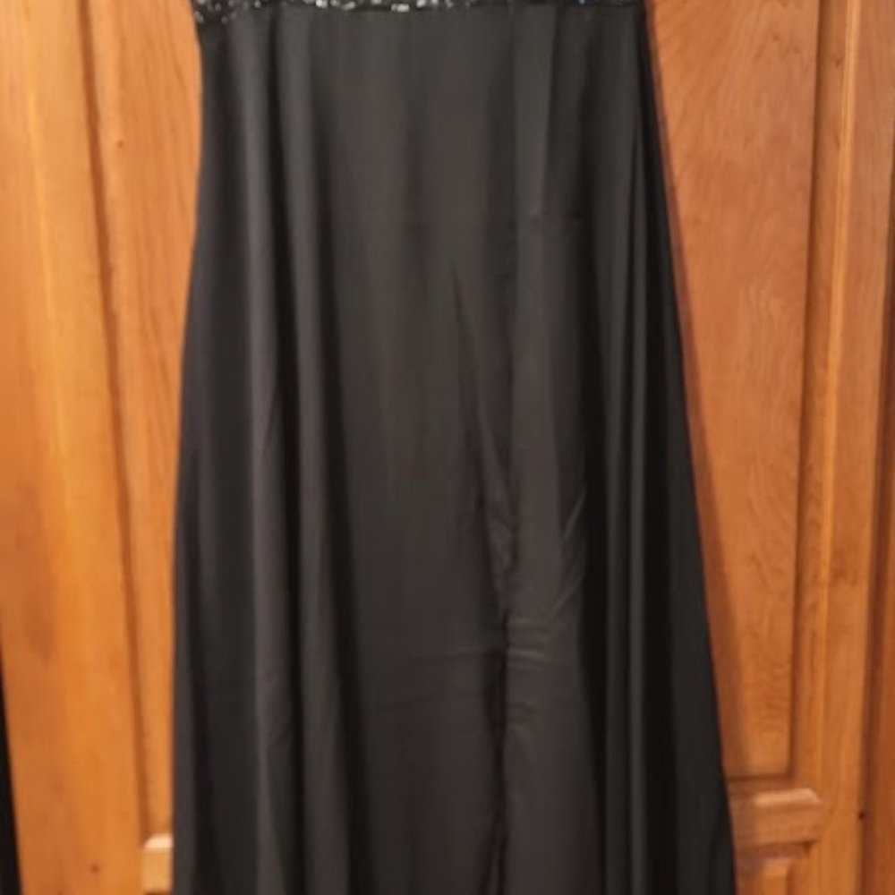 Evening Dress - Picture 2 of 3